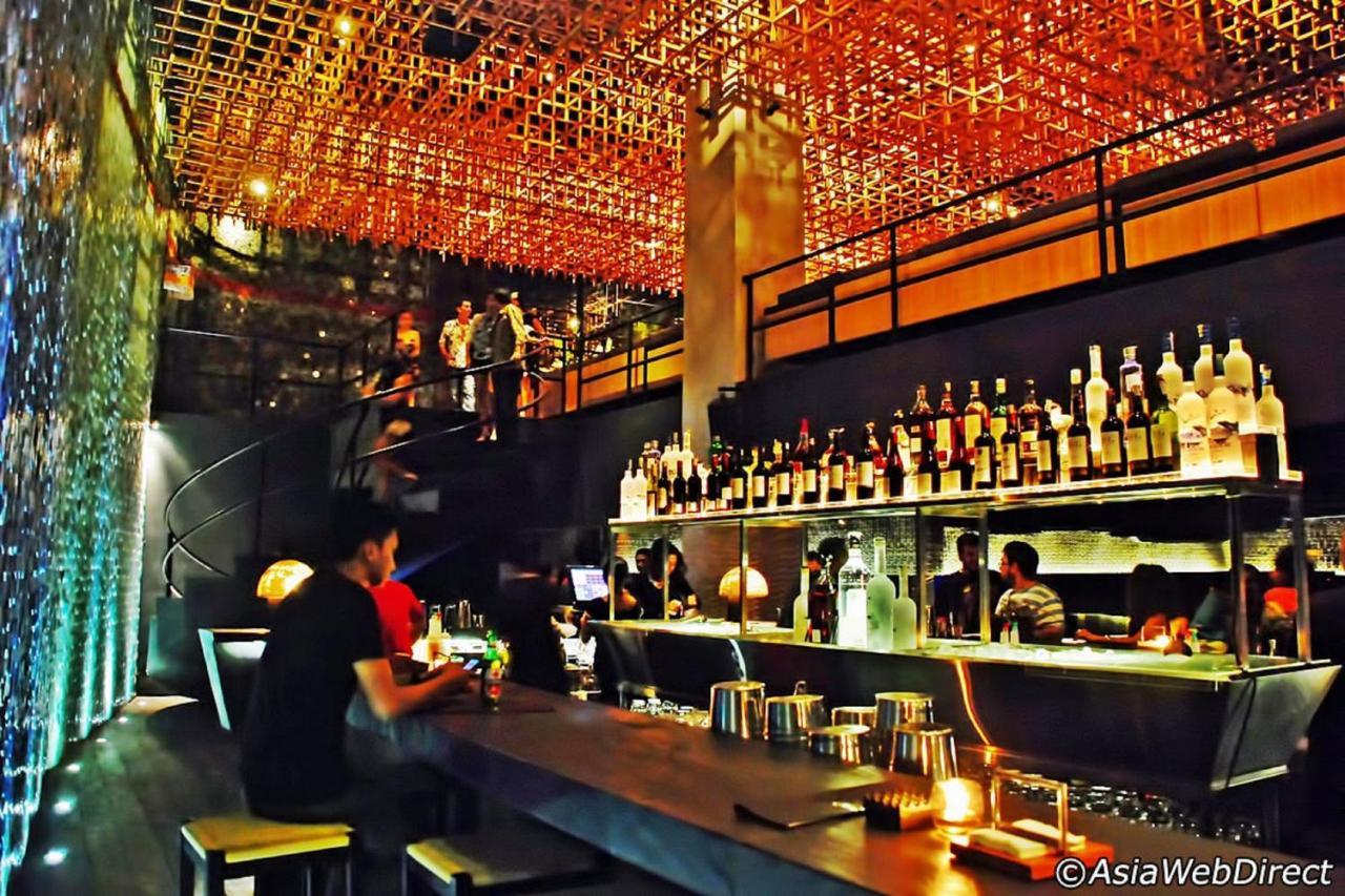 Ts Suites Seminyak Exterior foto The bar at the 101 bar